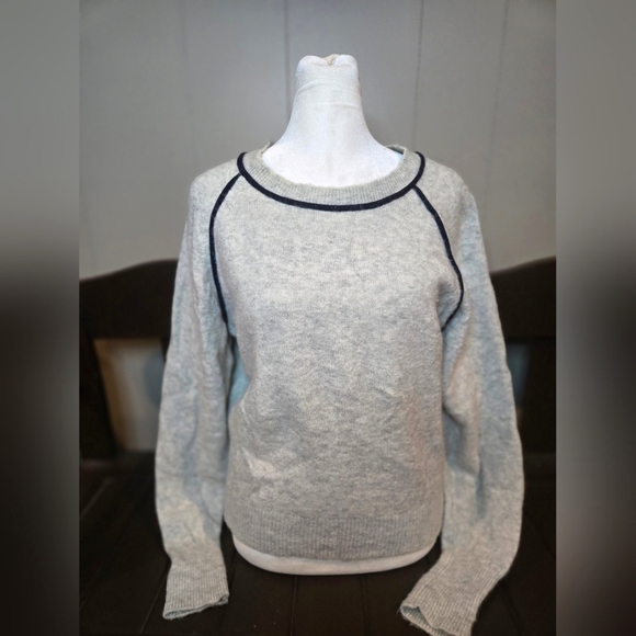 J.Crew Wool/Nylon Tipped Raglan Sweater Grey - Picture 2 of 8